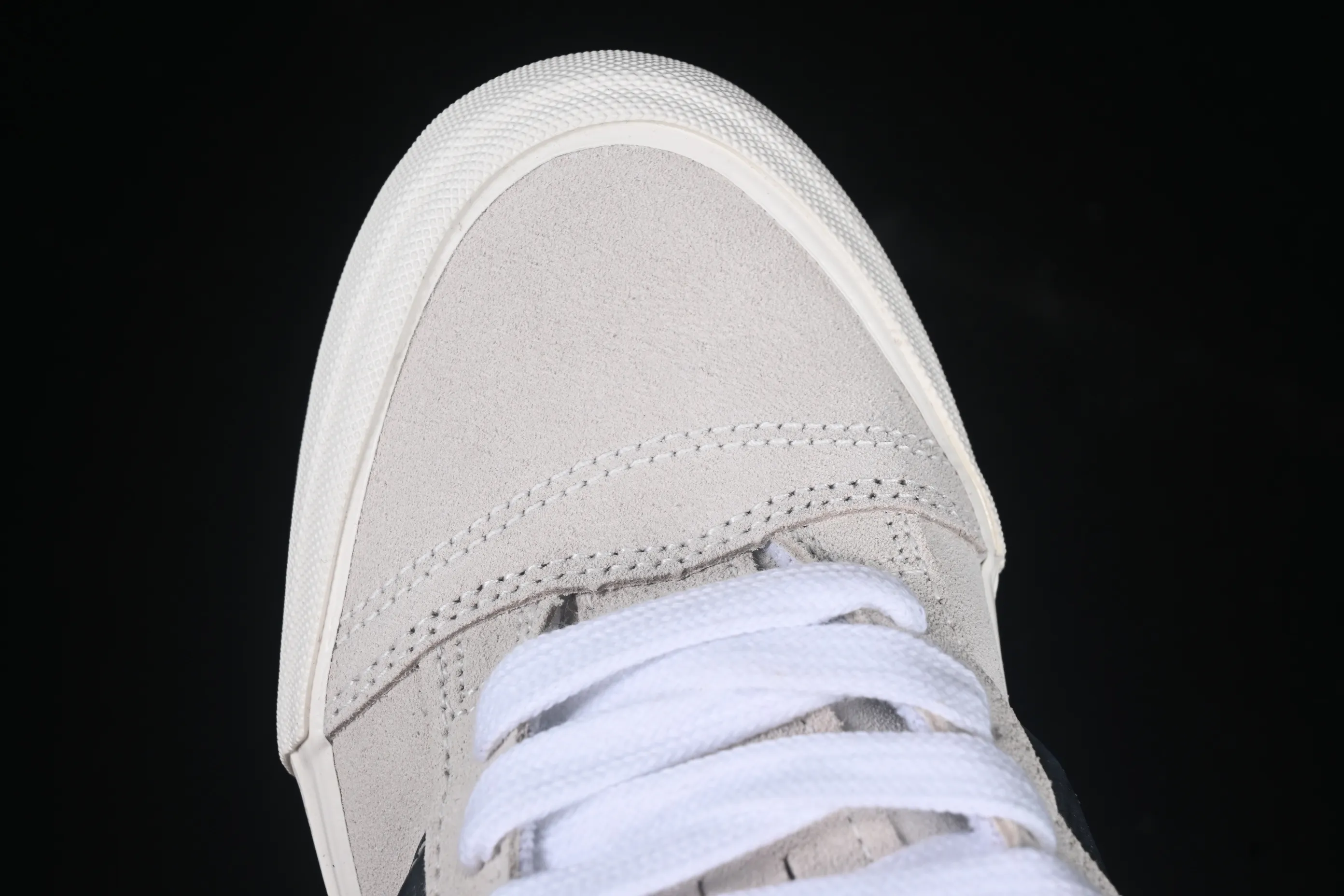 All categories Vans Vans series Vans Low Vans low-top Vans Knu Skool Vans low-top retro casual fat bread shoes VN0009QCD24